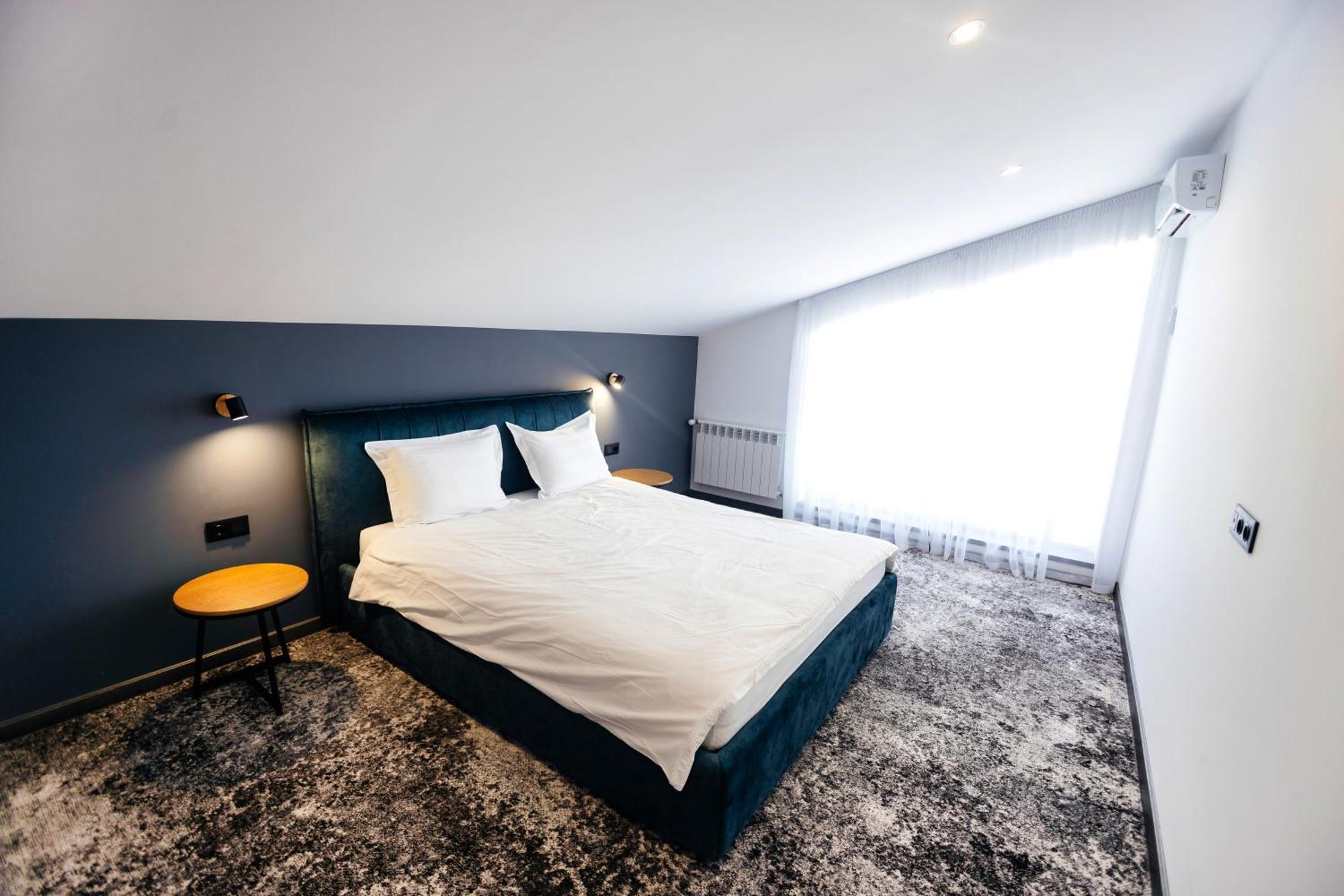 Hotel підгорецький маєток - Pidhirtsi (Lviv)