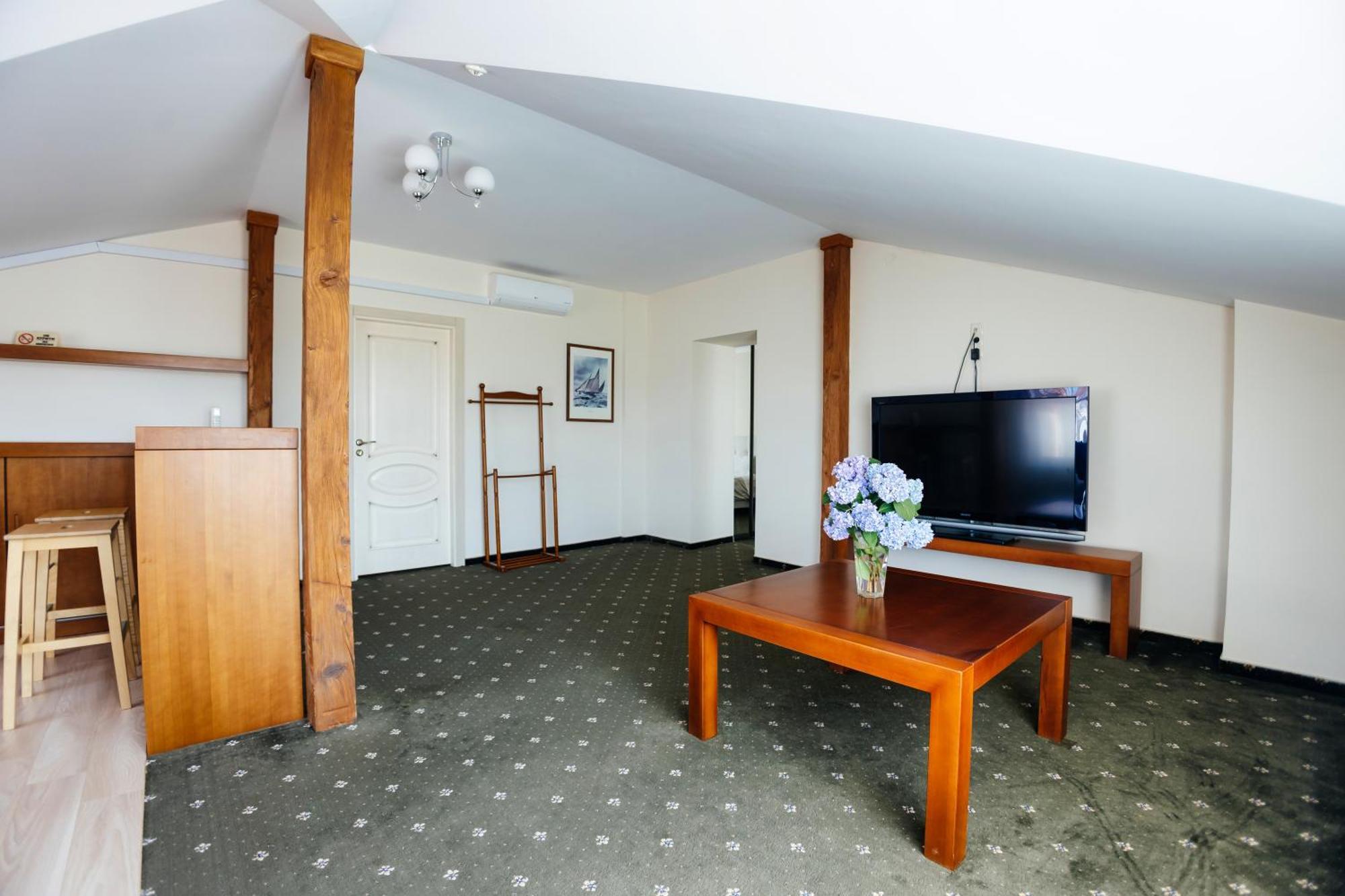 Hotel підгорецький маєток -
